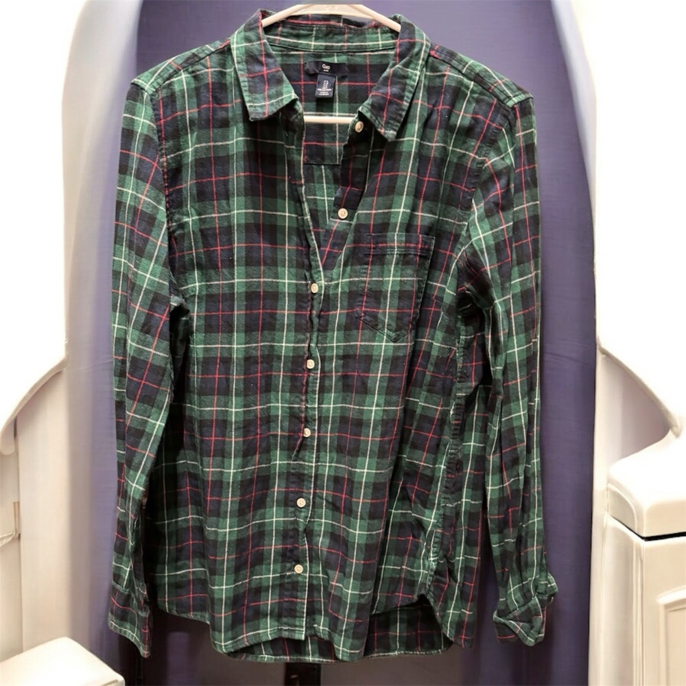 GAP Green and Red Plaid Button Down Shirt LARGE